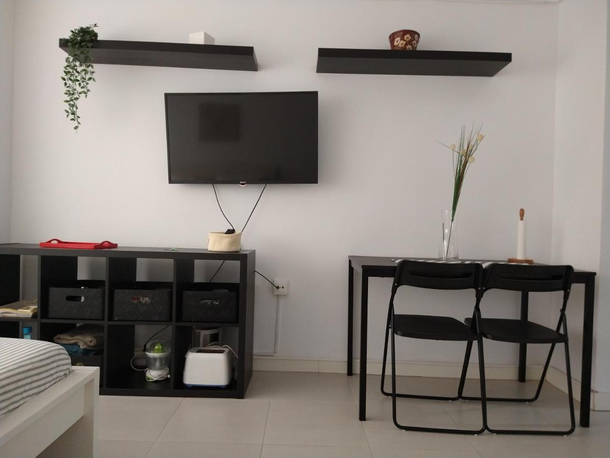 Luminoso Y Moderno Estudio Plaza Andalucia Torremolinos Luaran gambar