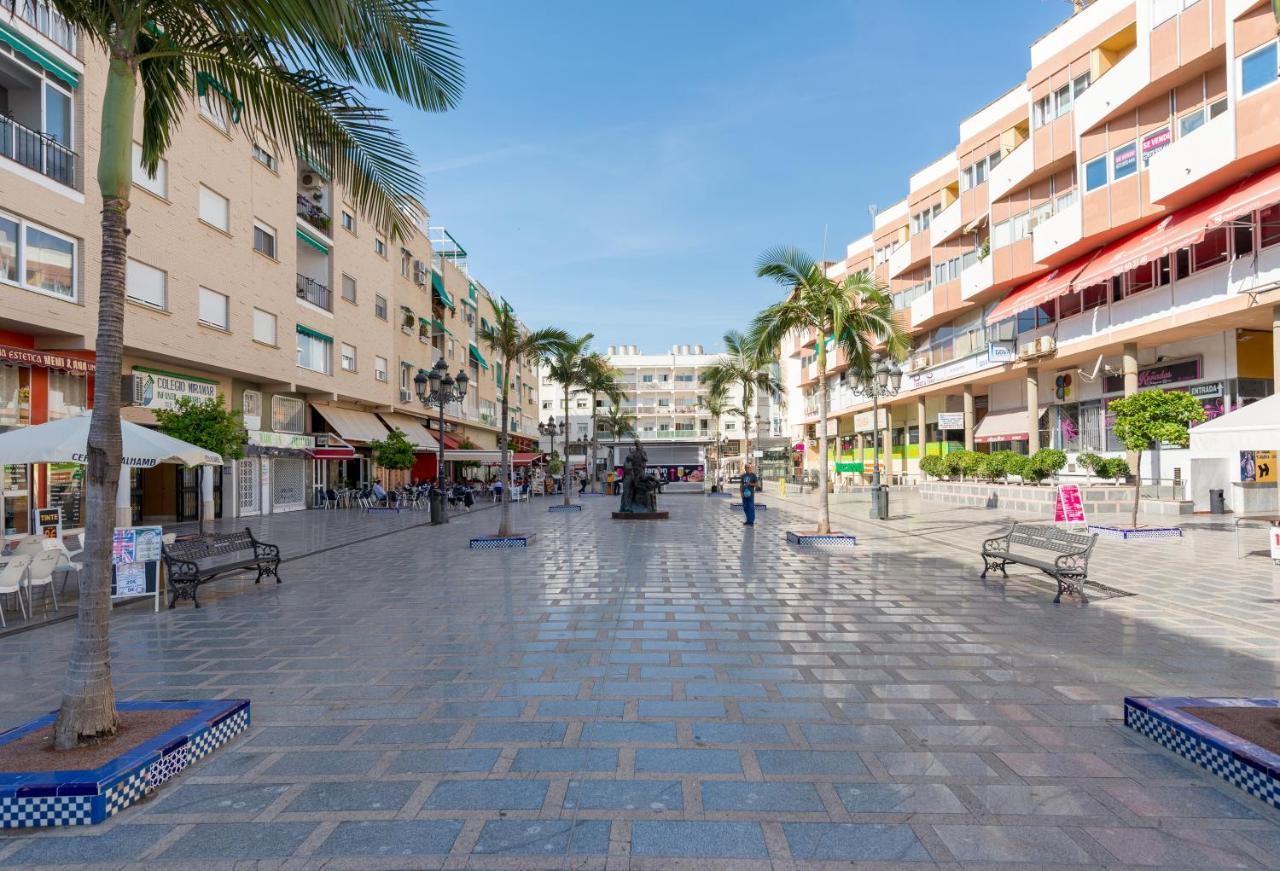 Luminoso Y Moderno Estudio Plaza Andalucia Torremolinos Luaran gambar
